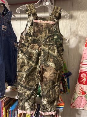 Unbranded Kids Camouflage Overalls with Pink Trim 12m